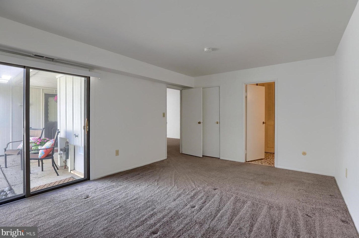 371 Valleybrook Dr, Lancaster PA  17601-4639 exterior