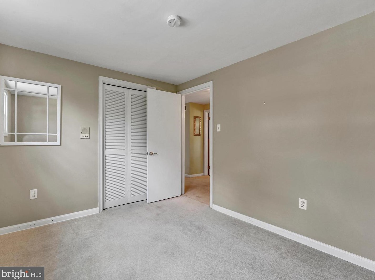 1349 Country Club Dr, Lancaster PA  17601-5209 exterior