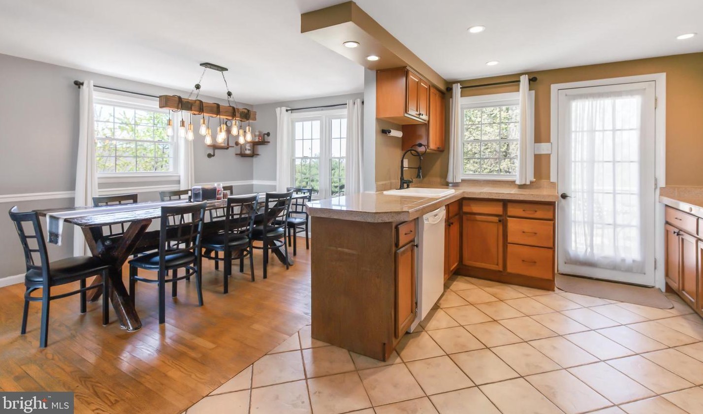 918 Centerville Rd, Lancaster PA  17601-1416 exterior