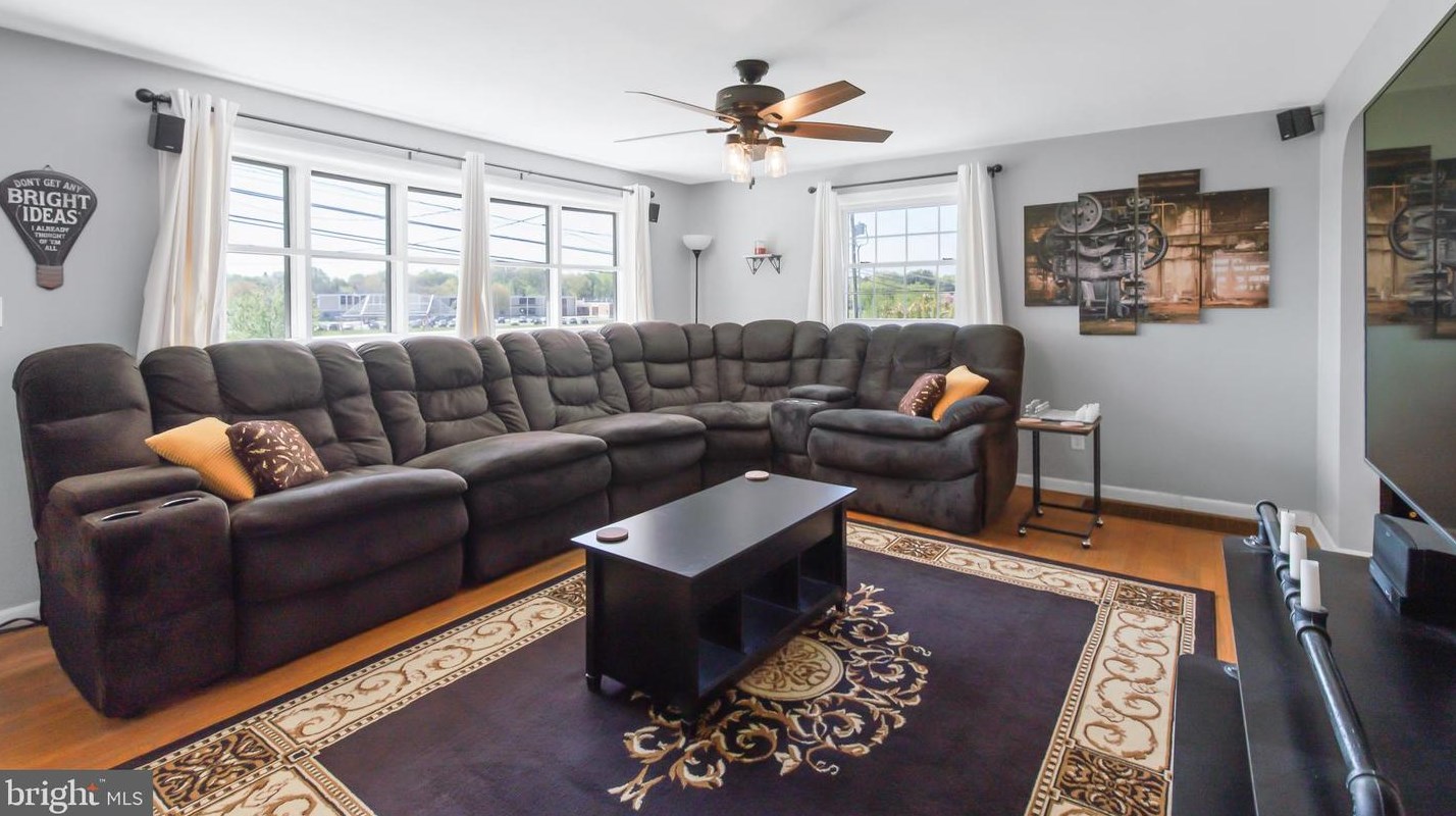 918 Centerville Rd, Lancaster PA  17601-1416 exterior