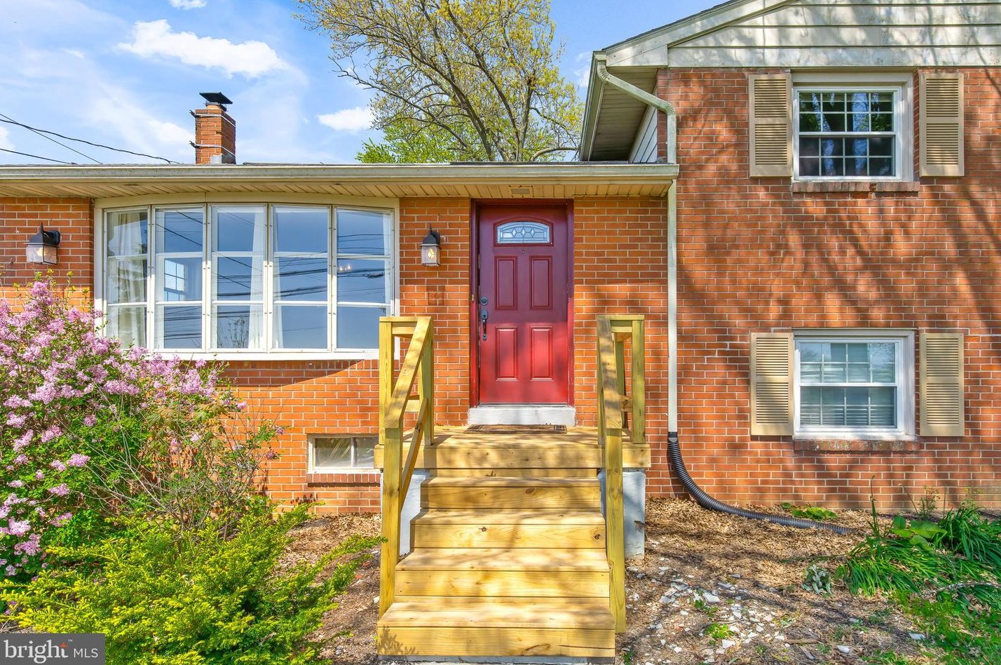 918 Centerville Rd, Lancaster PA  17601-1416 exterior