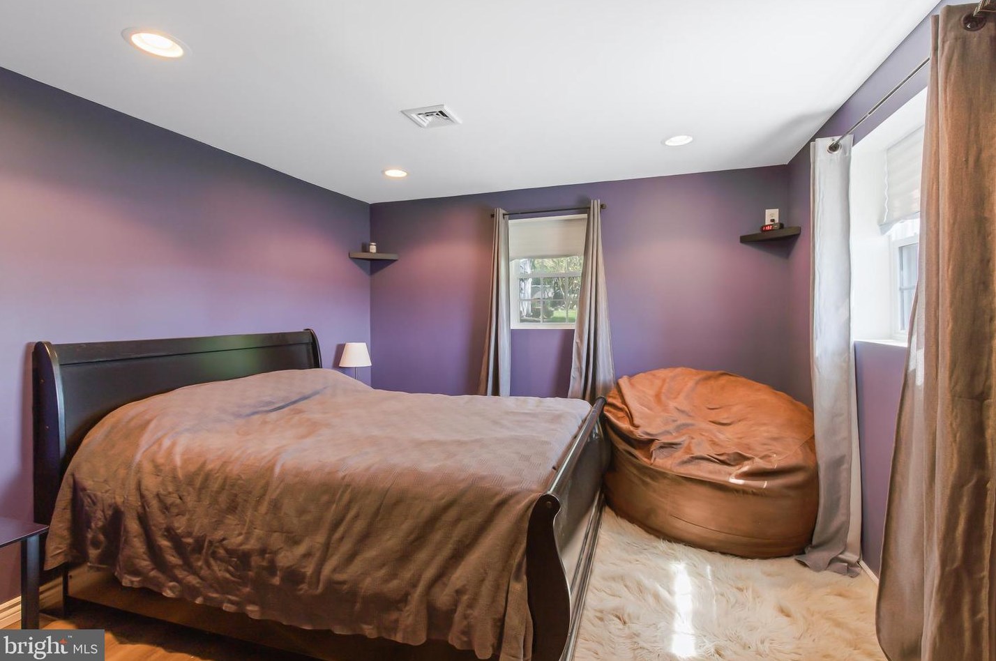 918 Centerville Rd, Lancaster PA  17601-1416 exterior