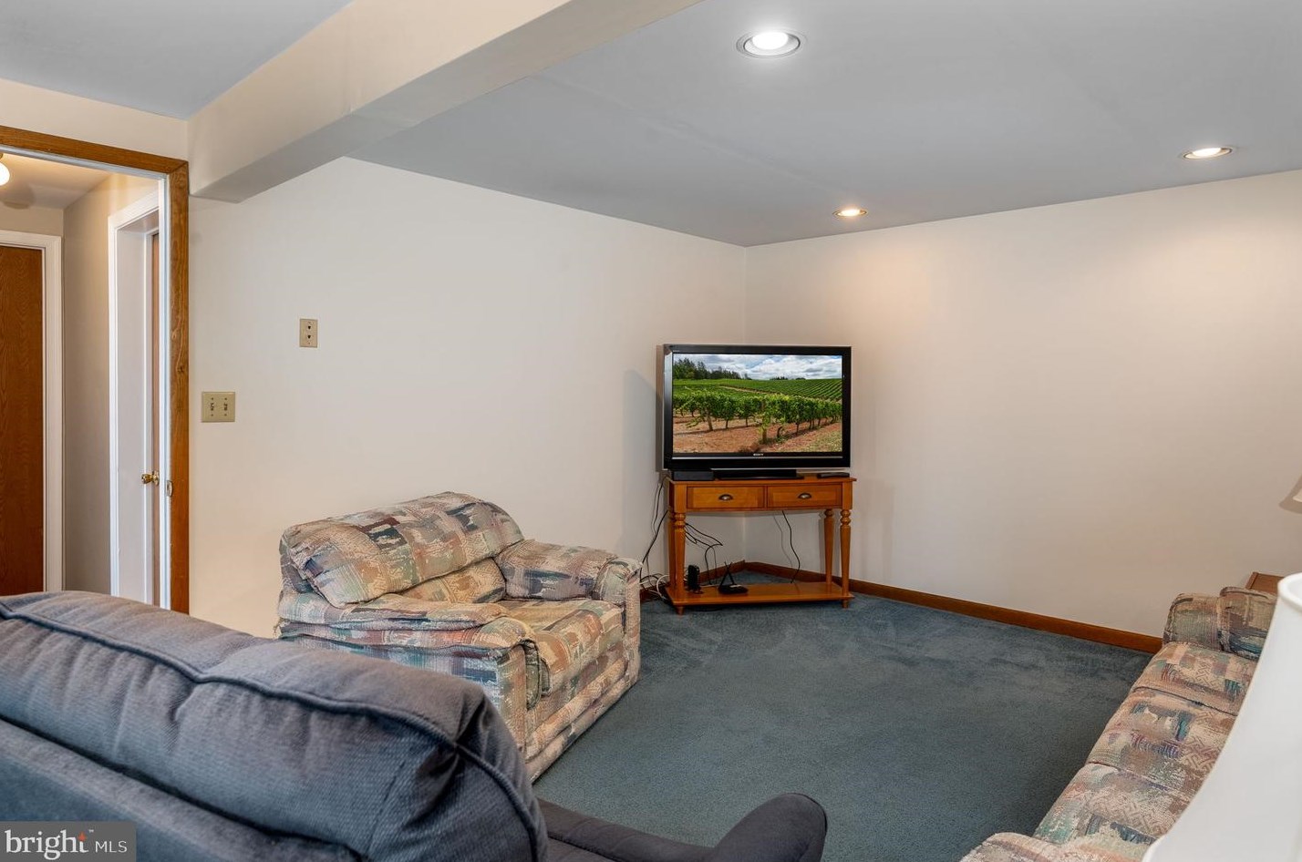 3076 Todd Ln, Lancaster PA  17601-1352 exterior