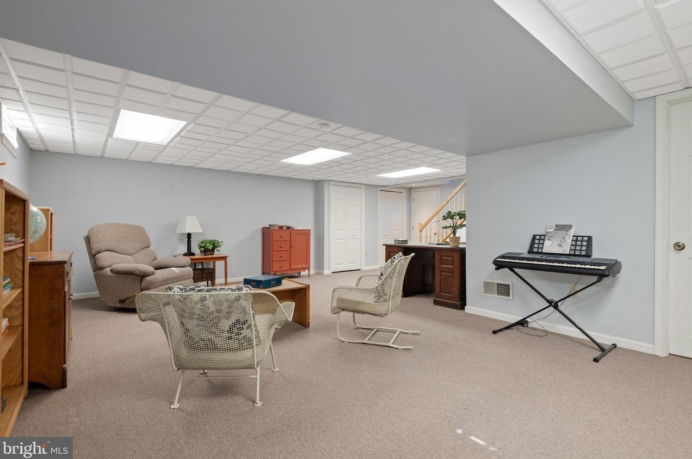 2025 Northbrook Dr, Lancaster PA 17601-4918 exterior