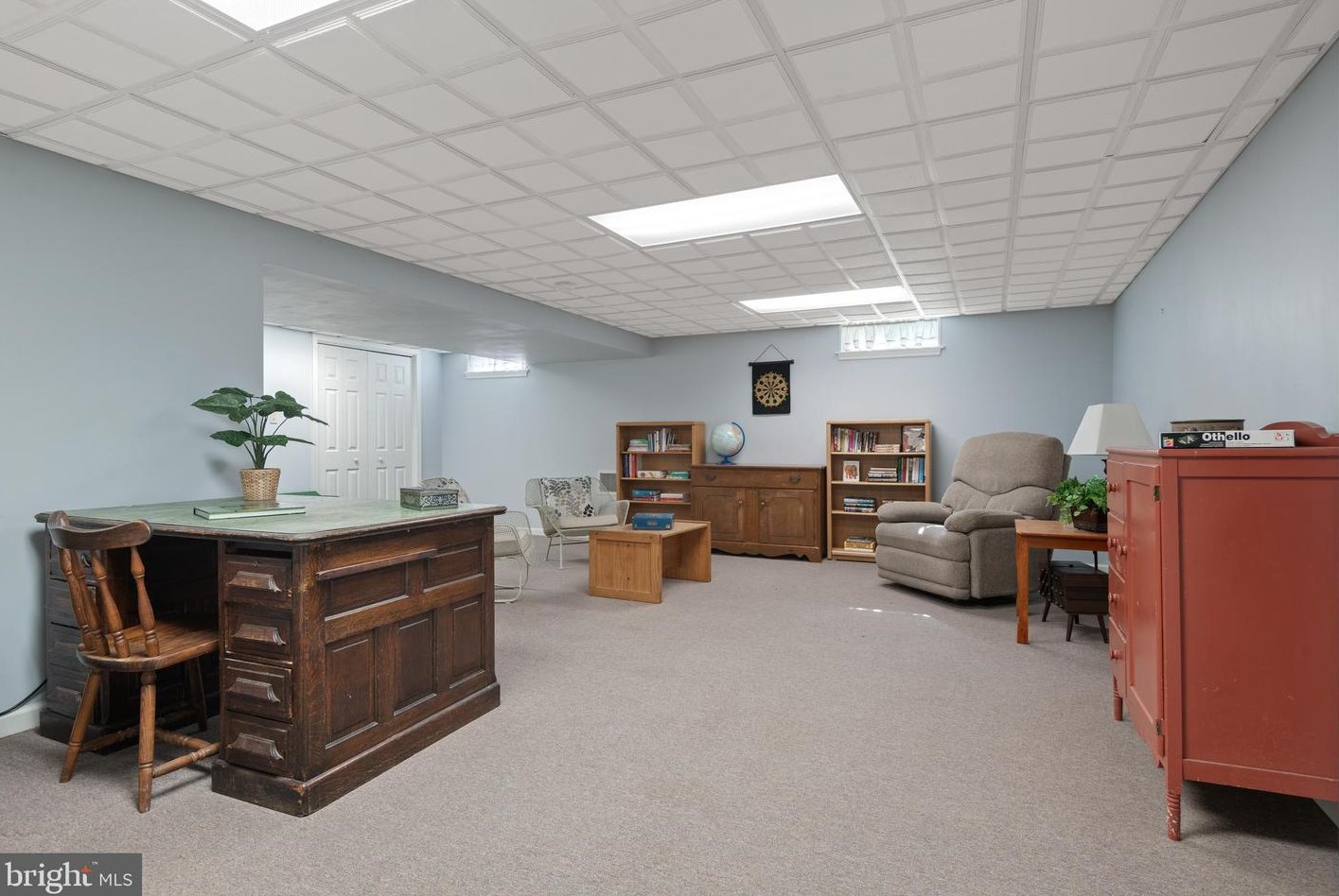 2025 Northbrook Dr, Lancaster PA 17601-4918 exterior