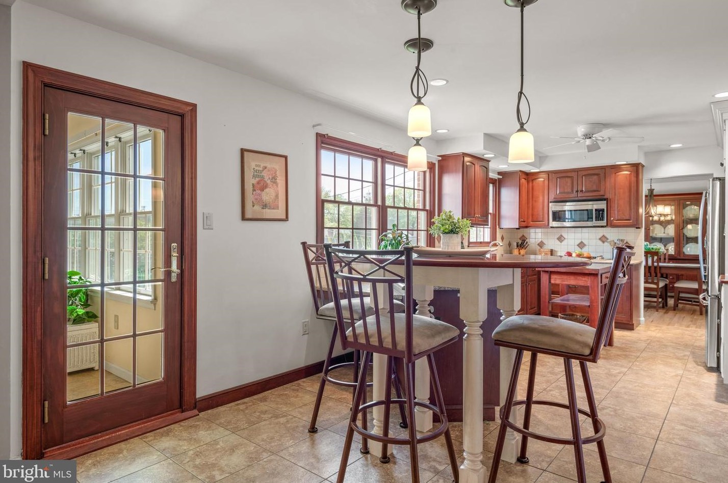 2025 Northbrook Dr, Lancaster PA 17601-4918 exterior