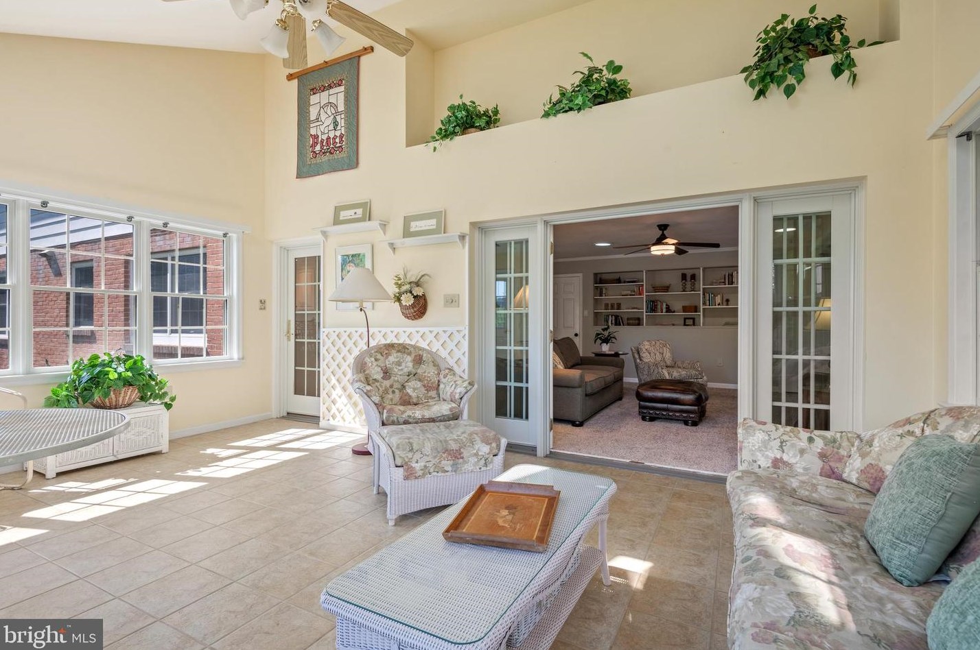 2025 Northbrook Dr, Lancaster PA 17601-4918 exterior