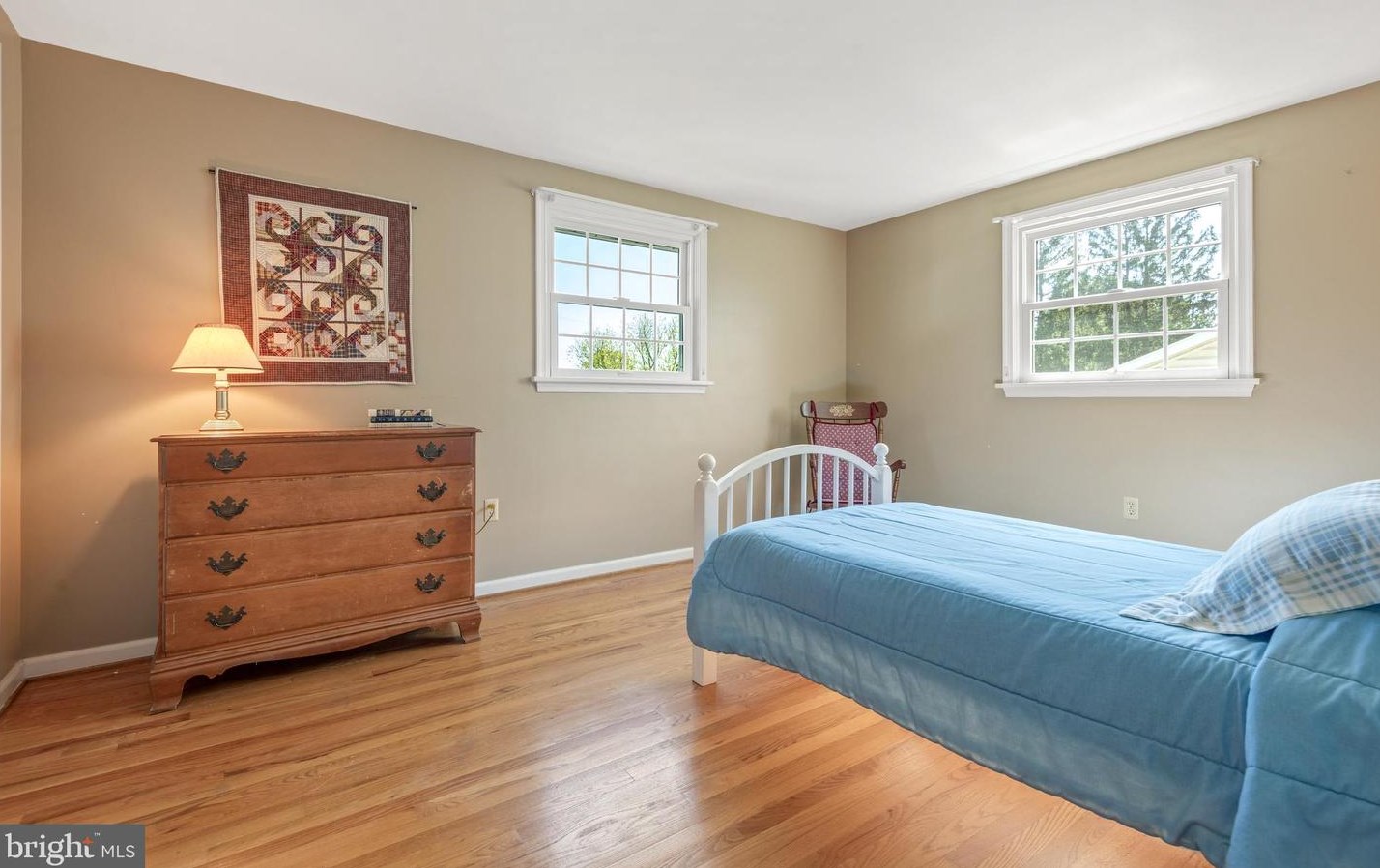 2025 Northbrook Dr, Lancaster PA 17601-4918 exterior