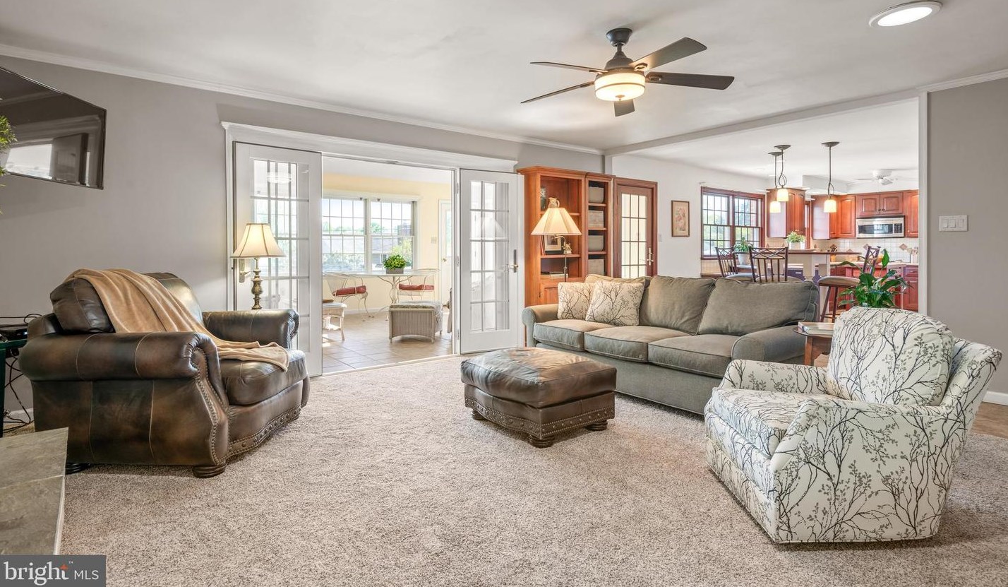 2025 Northbrook Dr, Lancaster PA 17601-4918 exterior