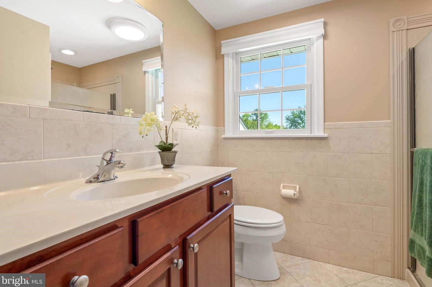 2025 Northbrook Dr, Lancaster PA 17601-4918 exterior