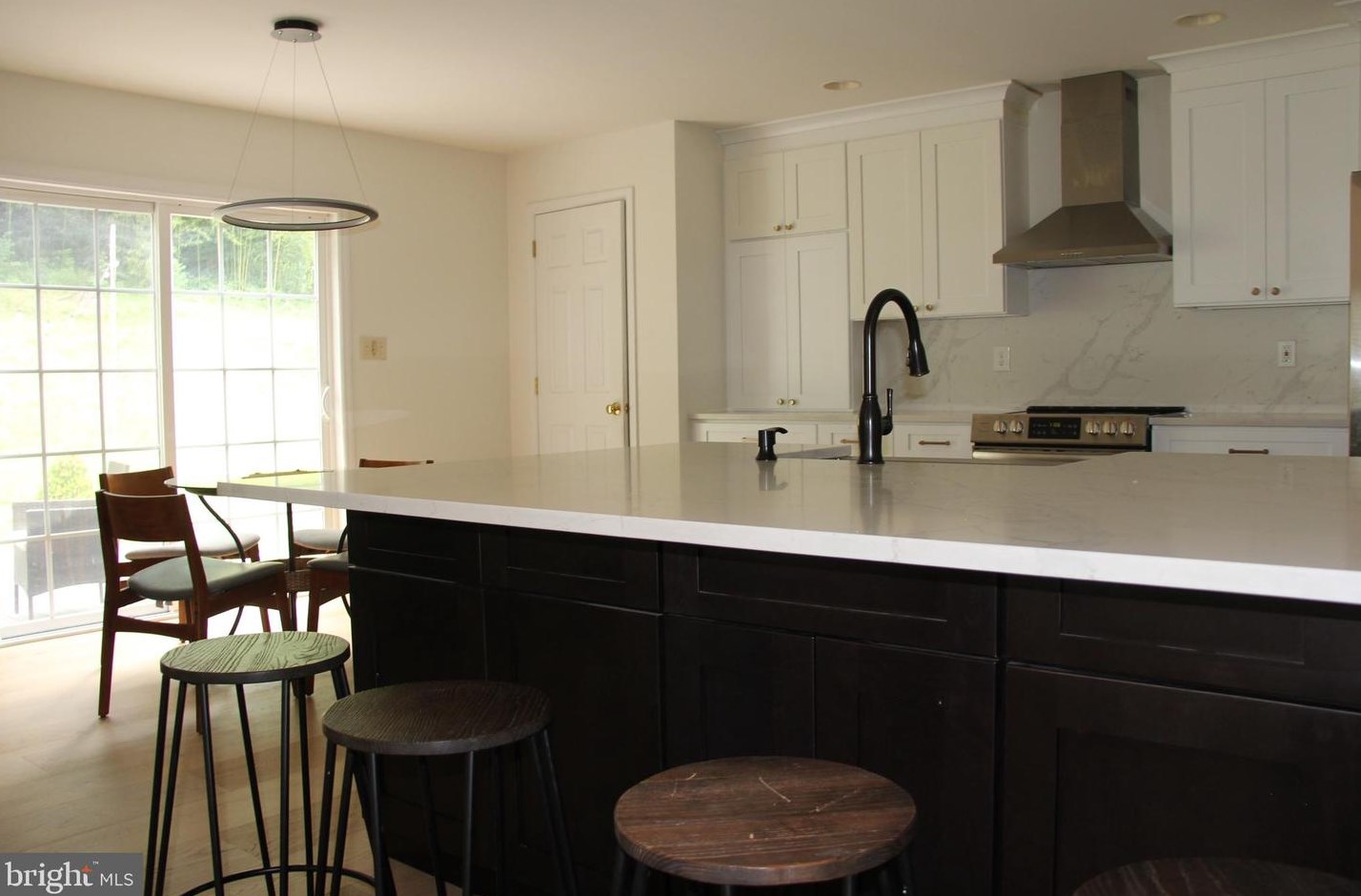 1674 Stony Battery Rd, Lancaster PA  17601-1287 exterior