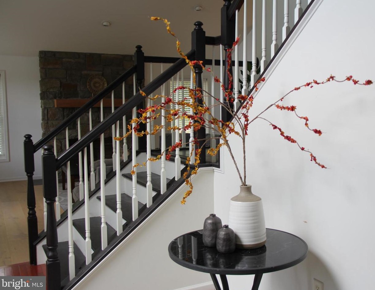 1674 Stony Battery Rd, Lancaster PA  17601-1287 exterior