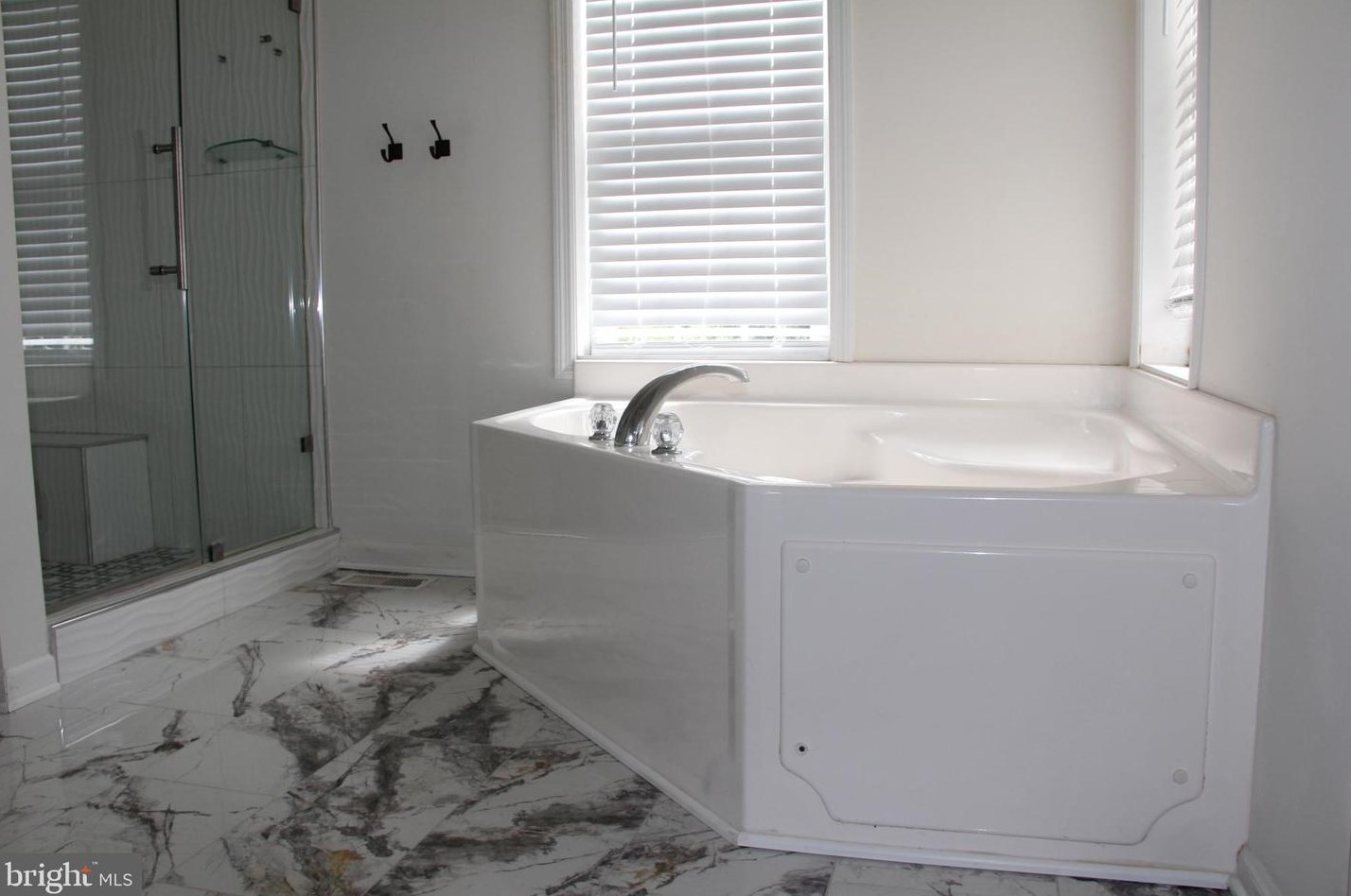 1674 Stony Battery Rd, Lancaster PA  17601-1287 exterior