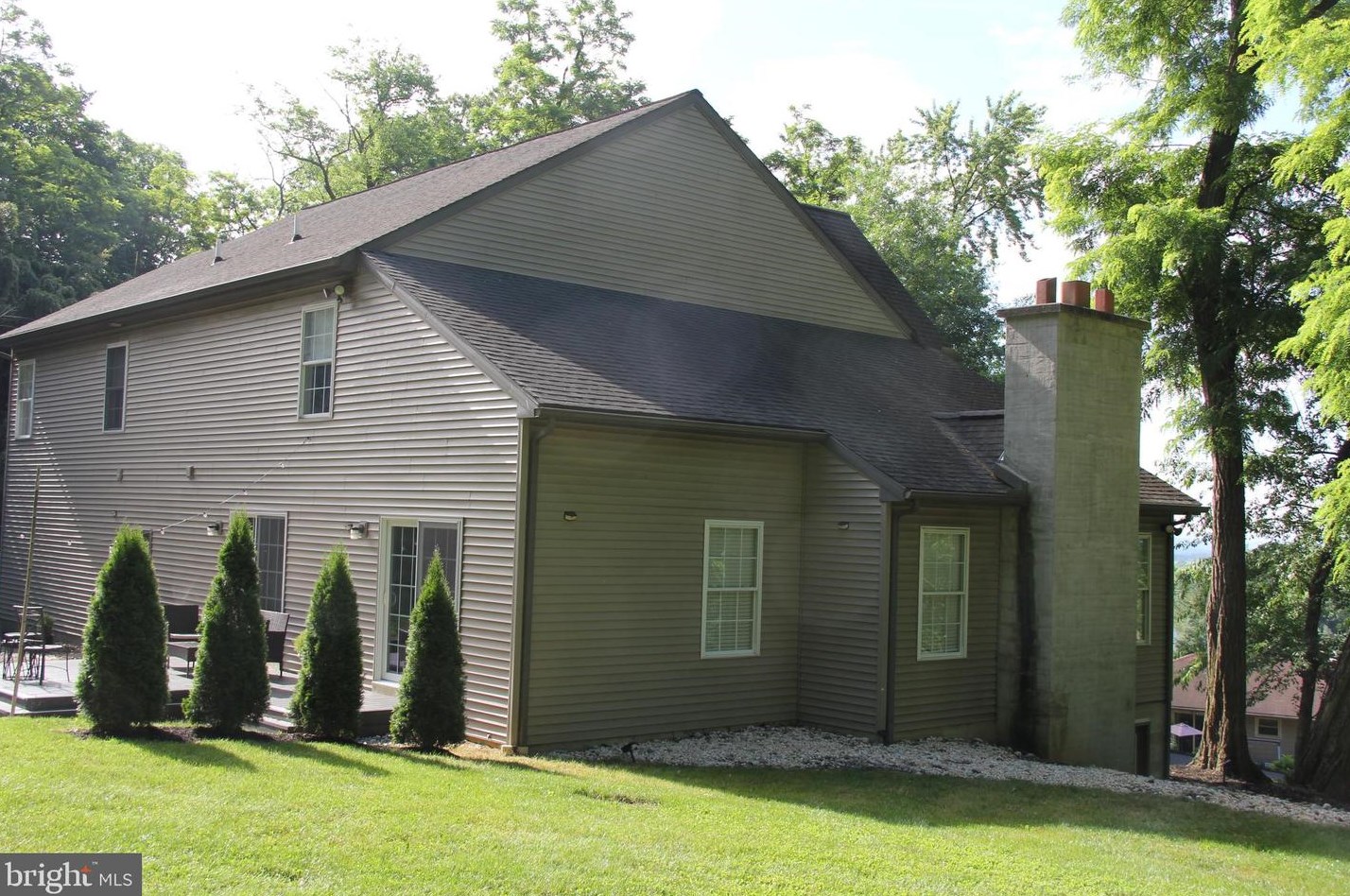 1674 Stony Battery Rd, Lancaster PA  17601-1287 exterior