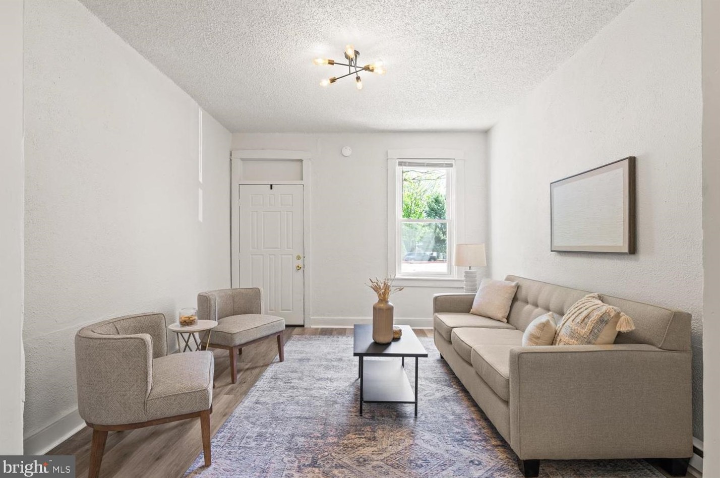 64 Locust St, Lancaster PA 17602-3635 exterior