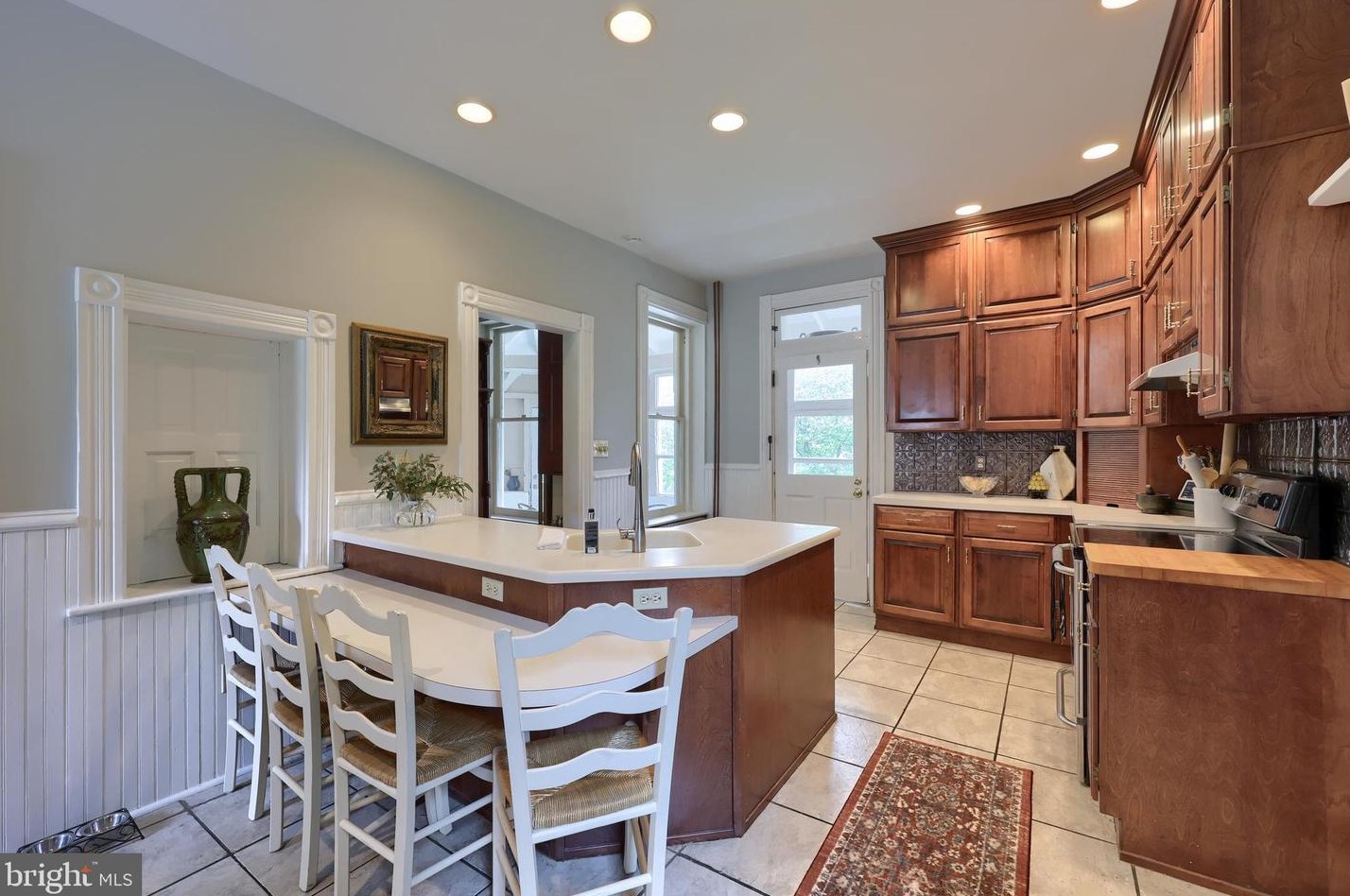 2404 Lititz Pike, Lancaster PA  17601-3608 exterior