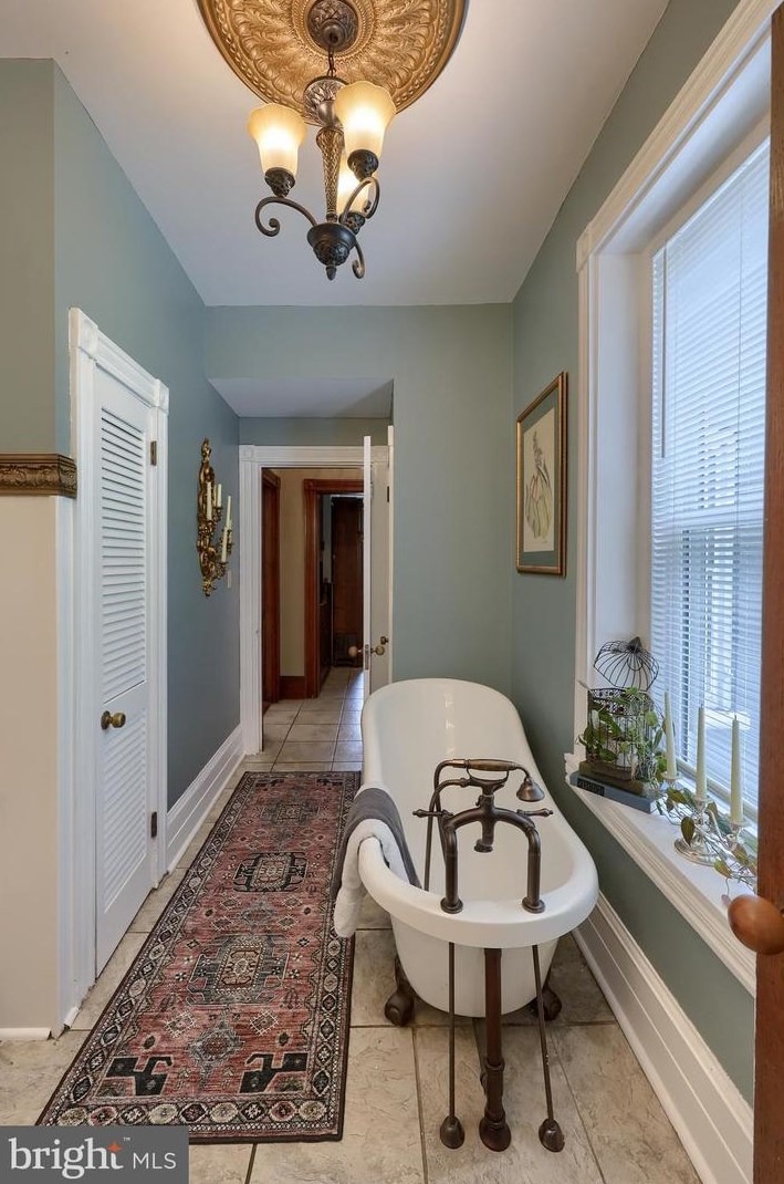 2404 Lititz Pike, Lancaster PA  17601-3608 exterior
