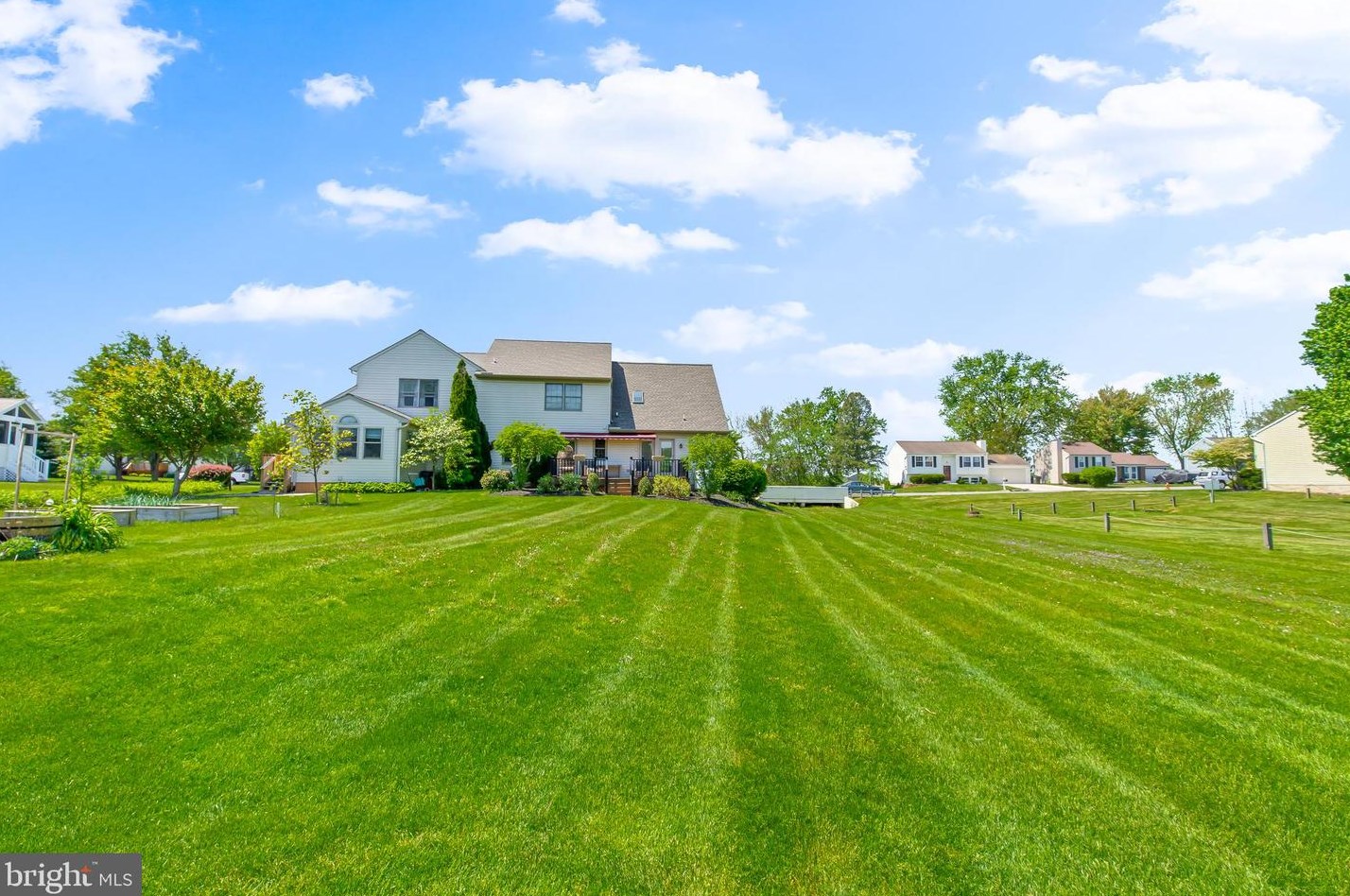 2753 Cobblestone Ln, Lancaster PA  17601-3303 exterior