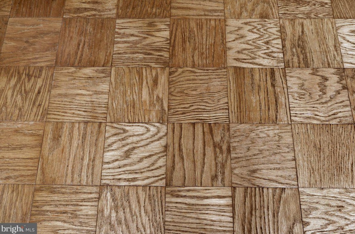 51 Gln Oaks Dr, Lancaster PA  17603-6445 exterior