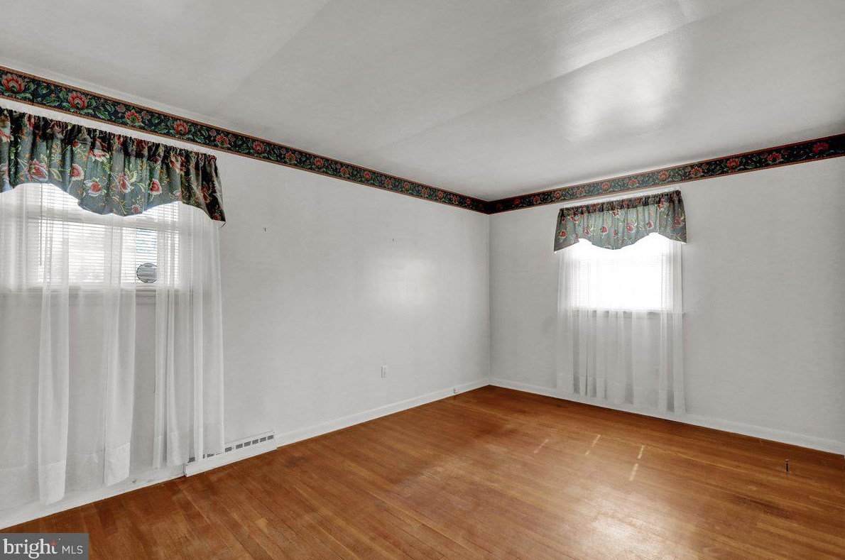 51 Gln Oaks Dr, Lancaster PA  17603-6445 exterior