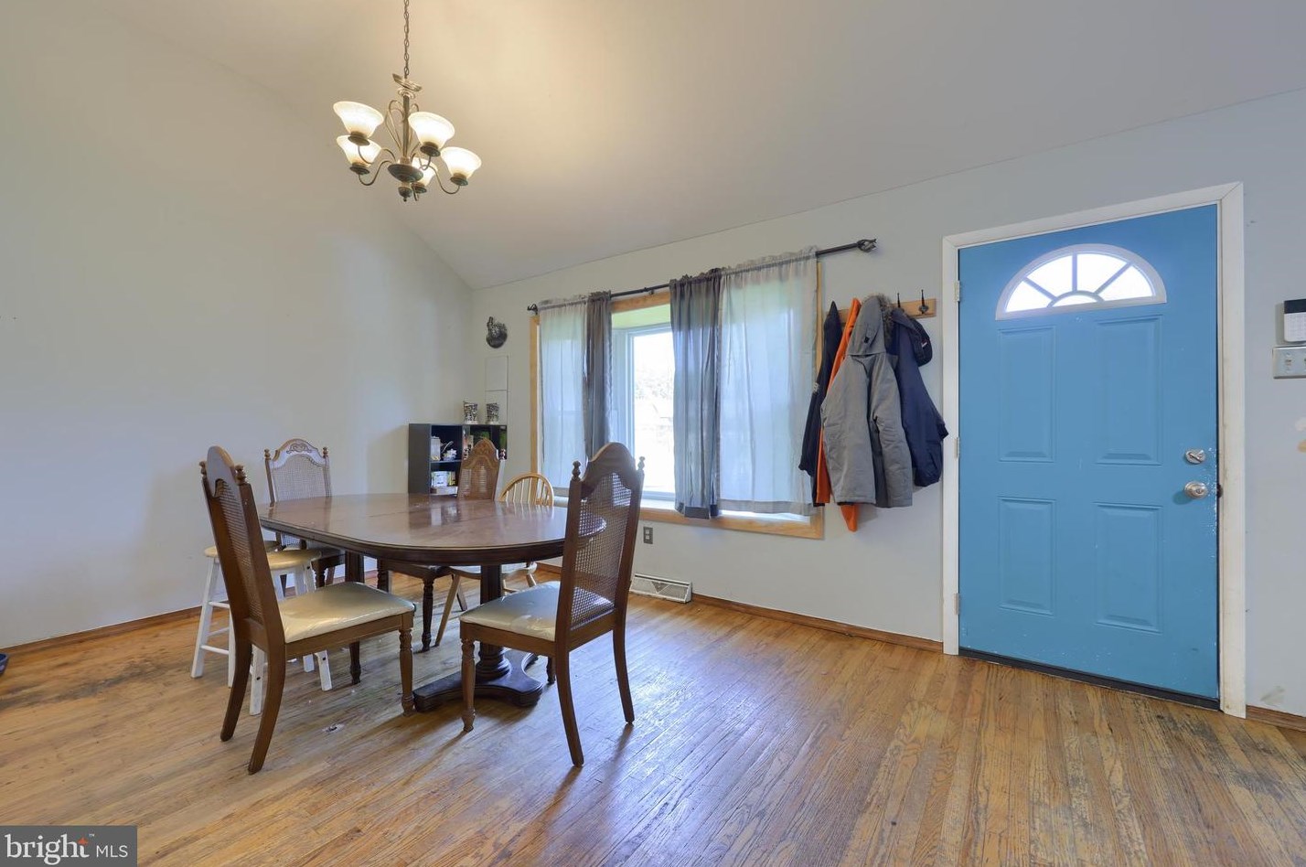 2621 Pike Ln, Lancaster PA  17603 exterior