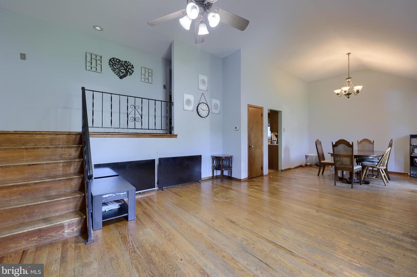 2621 Pike Ln, Lancaster PA  17603 exterior