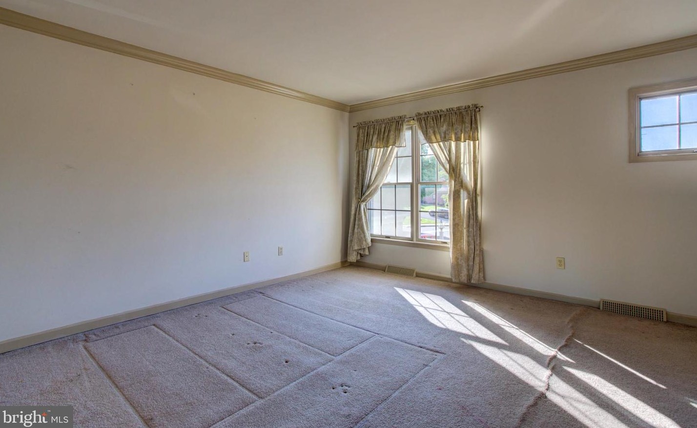 1857 Spg Rdg Ln, Lancaster PA  exterior