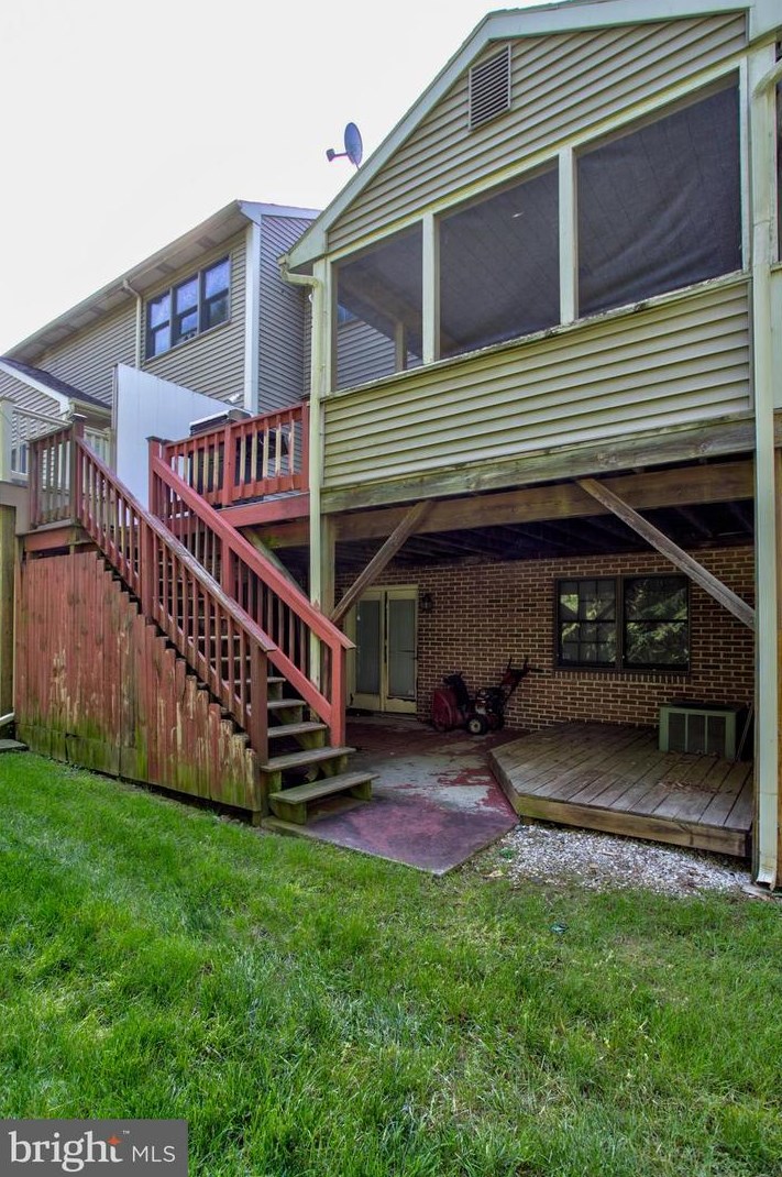 1857 Spg Rdg Ln, Lancaster PA  exterior