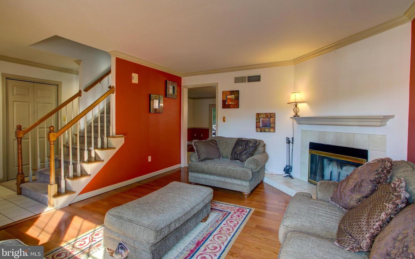 1857 Spg Rdg Ln, Lancaster PA  exterior