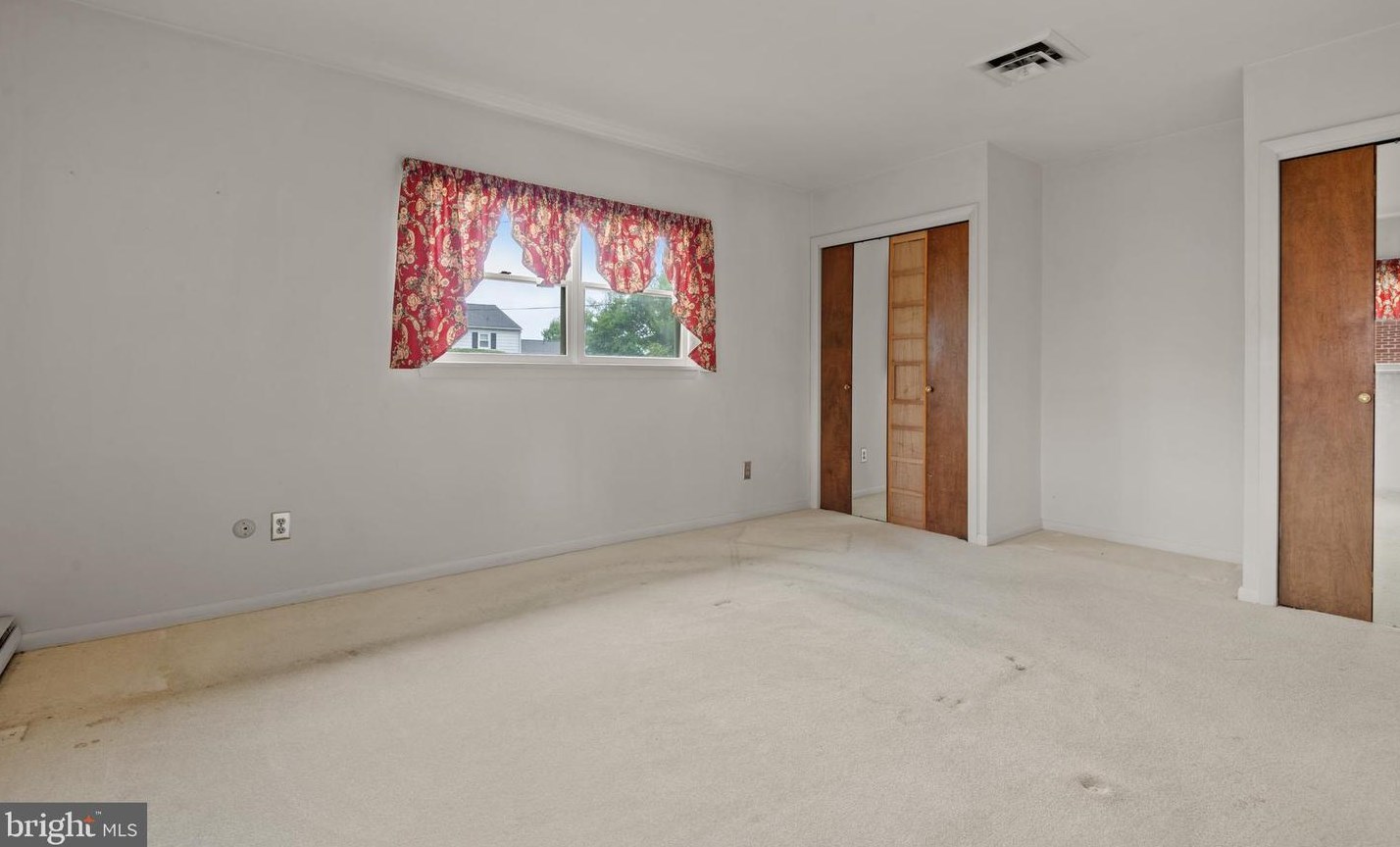 126 Sunrise Ave, Lancaster PA  17601-3944 exterior