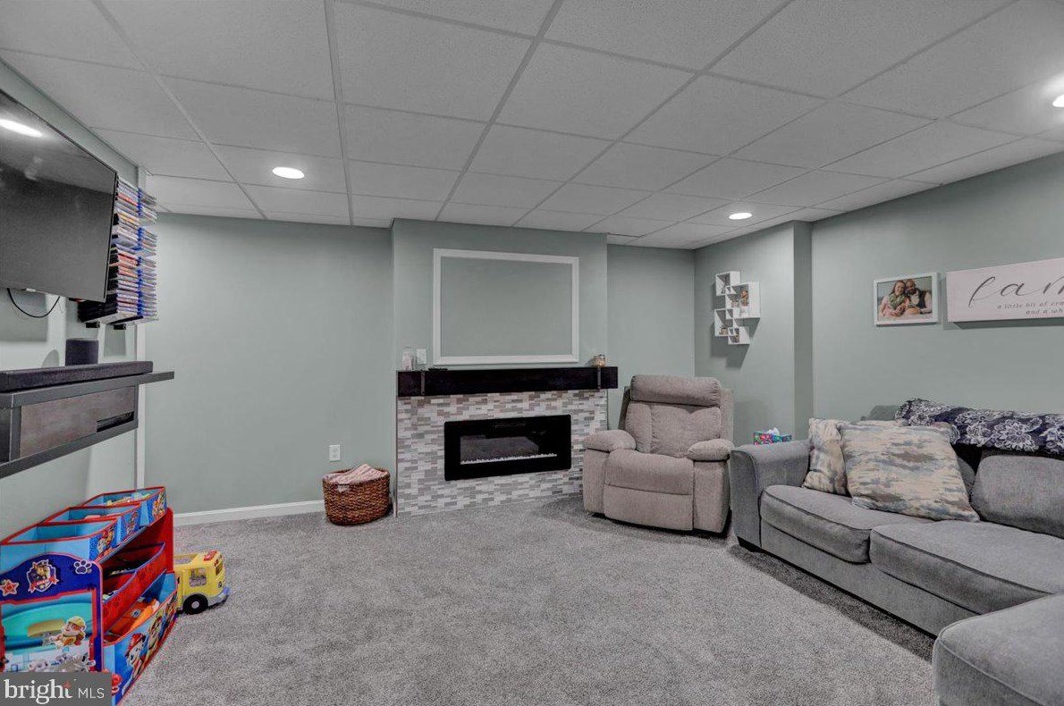 490 Wood Duck Dr, Old Line PA  17545-8883 exterior