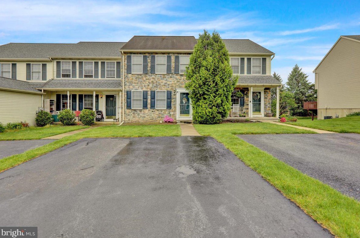 490 Wood Duck Dr, Old Line PA  17545-8883 exterior