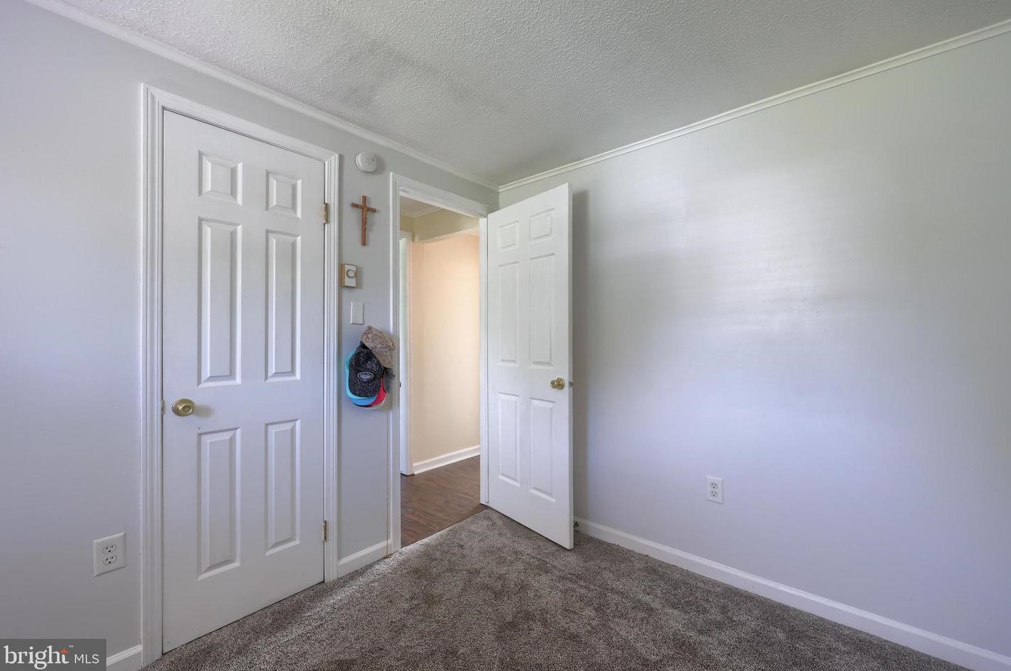 390 Holly Ann Dr, Landisville PA  17538-1039 exterior