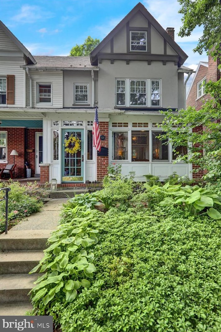928 Virginia Ave, Lancaster PA  17603-3116 exterior