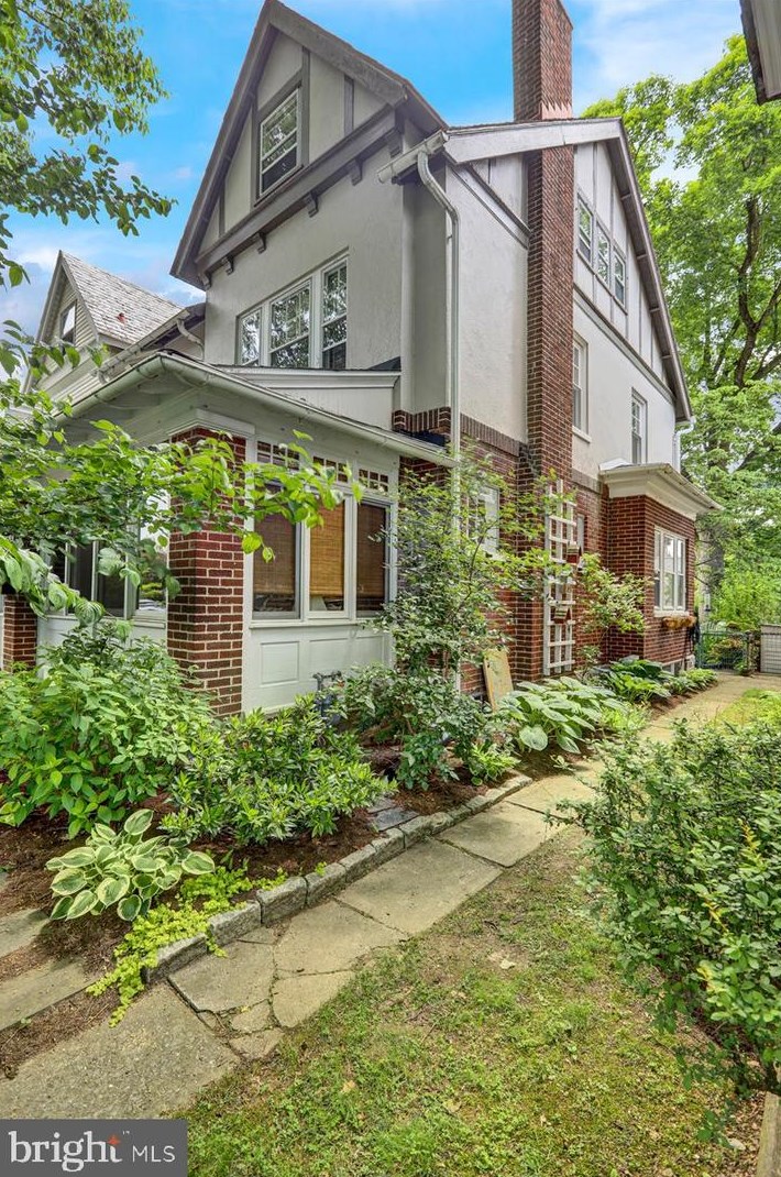 928 Virginia Ave, Lancaster PA  17603-3116 exterior