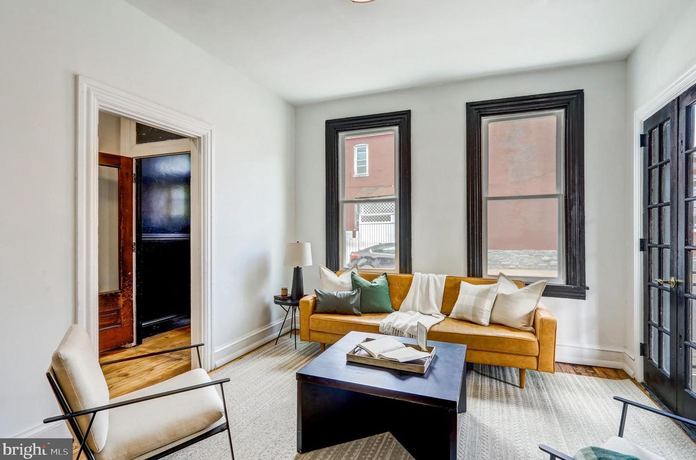 3 Locust St, Lancaster PA 17602-3607 exterior