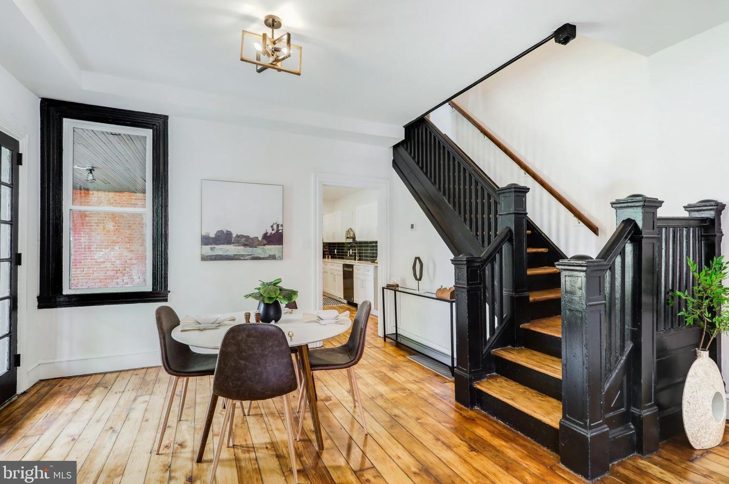 3 Locust St, Lancaster PA 17602-3607 exterior