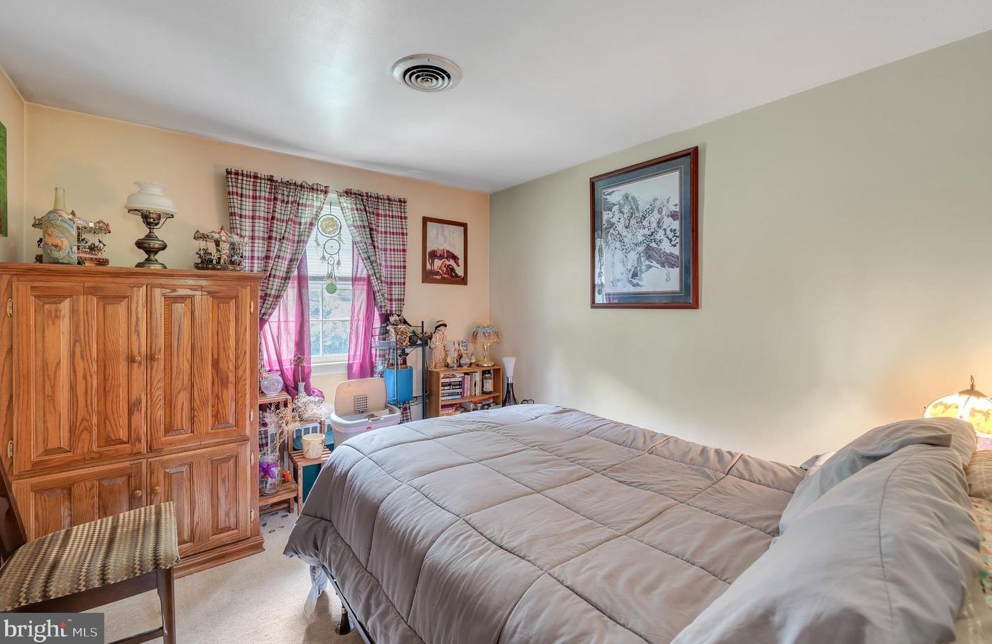 880 Corvair Rd, Lancaster PA  17601-2005 exterior