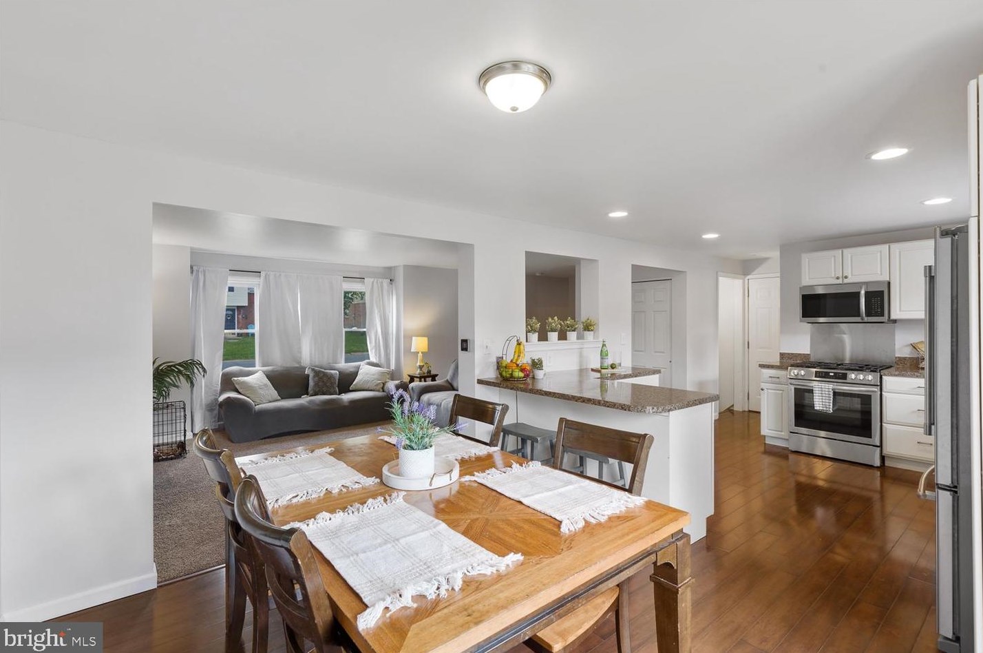 1636 Robert Rd, Lancaster PA  17601-5634 exterior