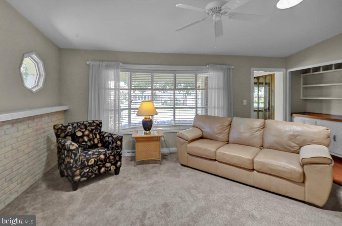 1932 Crooked Oak Dr, Lancaster PA  17601-6425 exterior