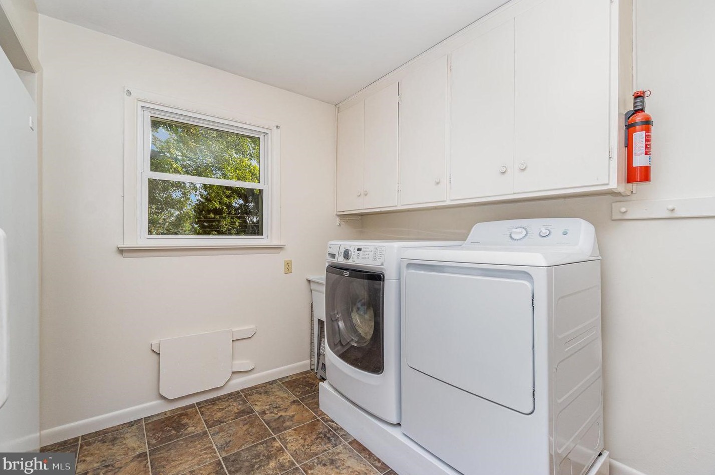 401 Myer Ter, Bareville PA  17540-1218 exterior