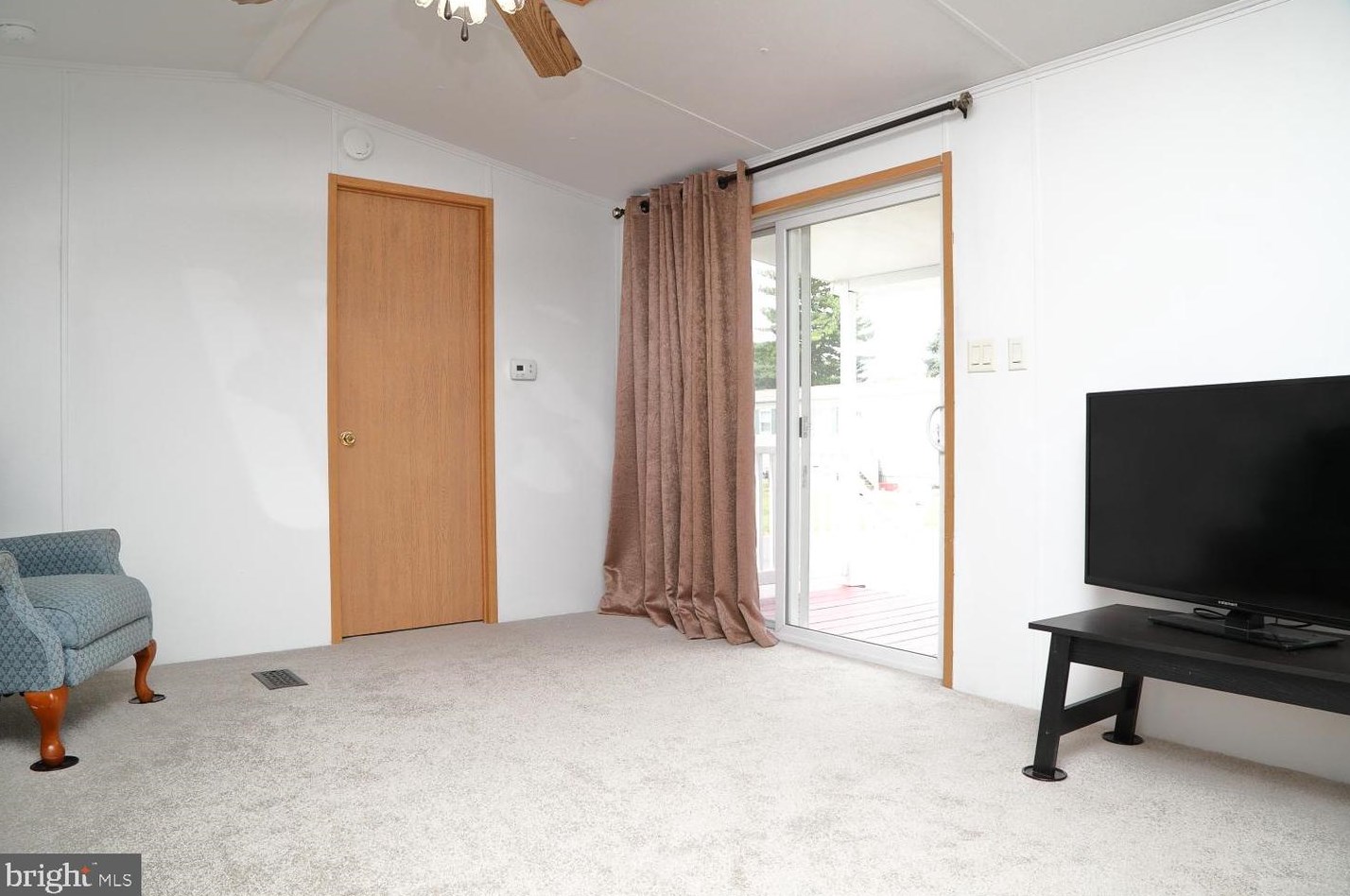 755 Sherry Ln, Lancaster PA  17601-5829 exterior