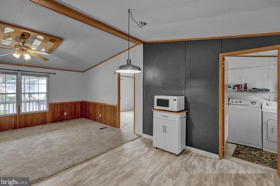 16 Madge Dr, Lancaster PA 17603-4048 exterior