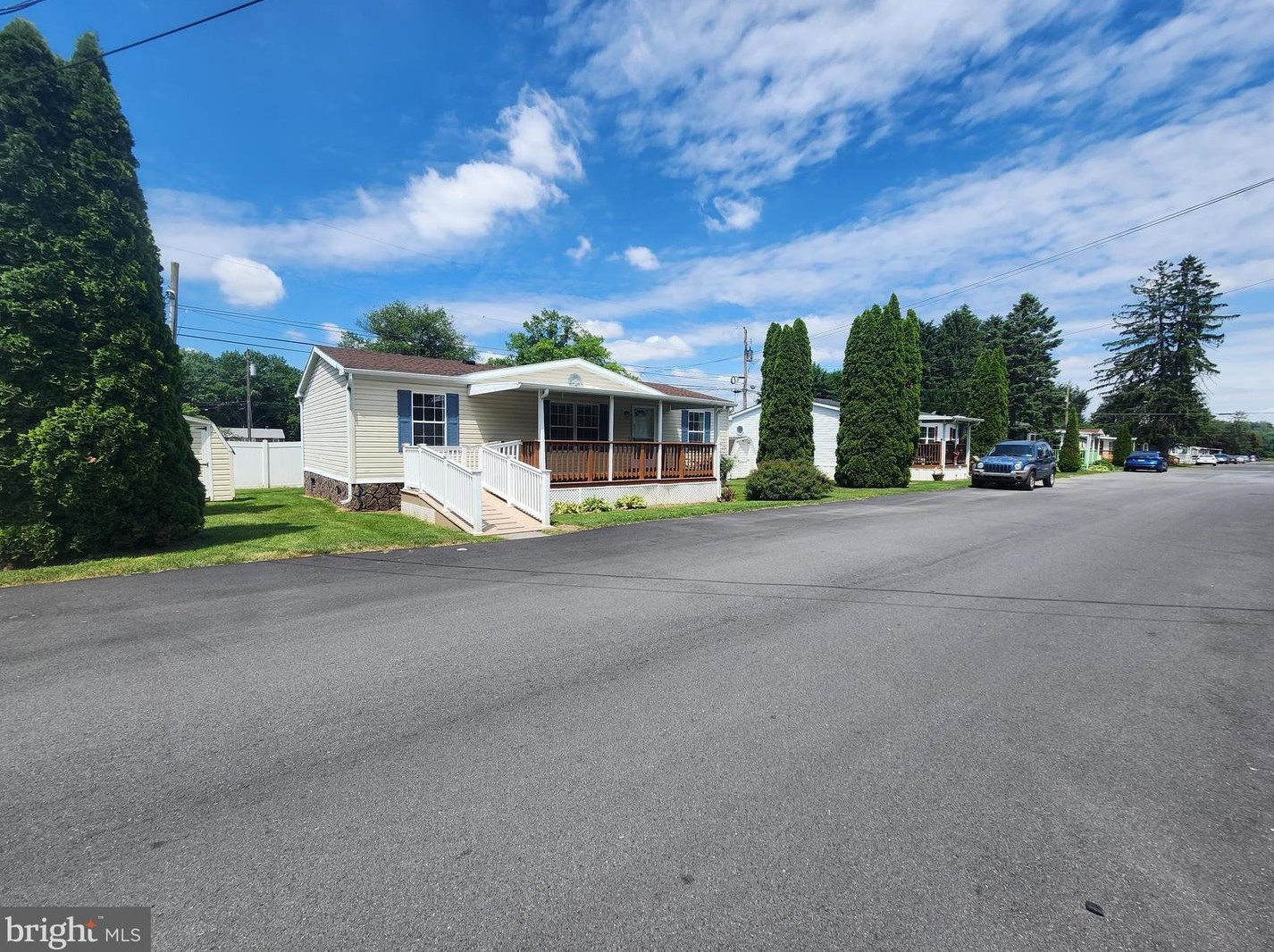 16 Madge Dr, Lancaster PA 17603-4048 exterior