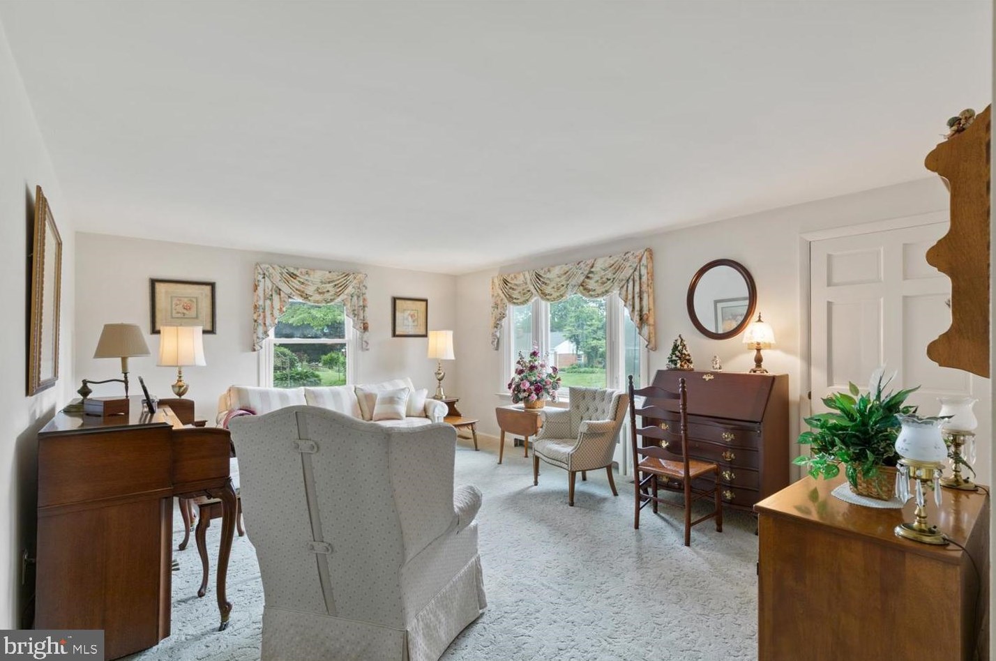 707 Darby Ln, Lancaster PA 17601-2008 exterior