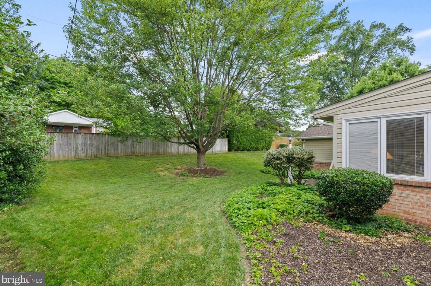 707 Darby Ln, Lancaster PA 17601-2008 exterior