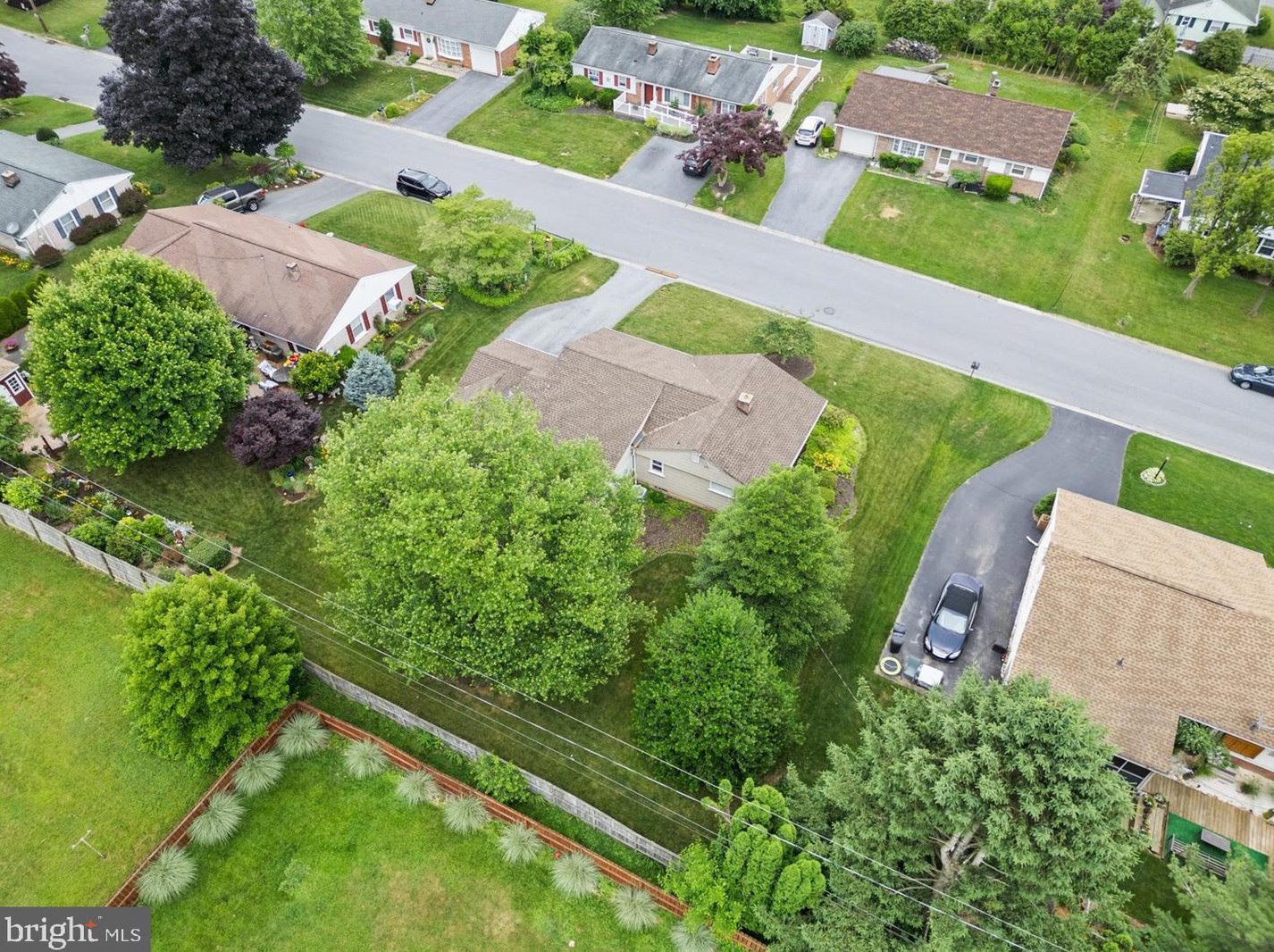 707 Darby Ln, Lancaster PA 17601-2008 exterior