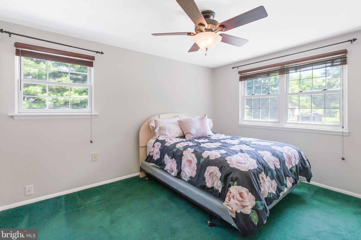 127 Nicholas Rd, Lancaster PA  17603-9423 exterior