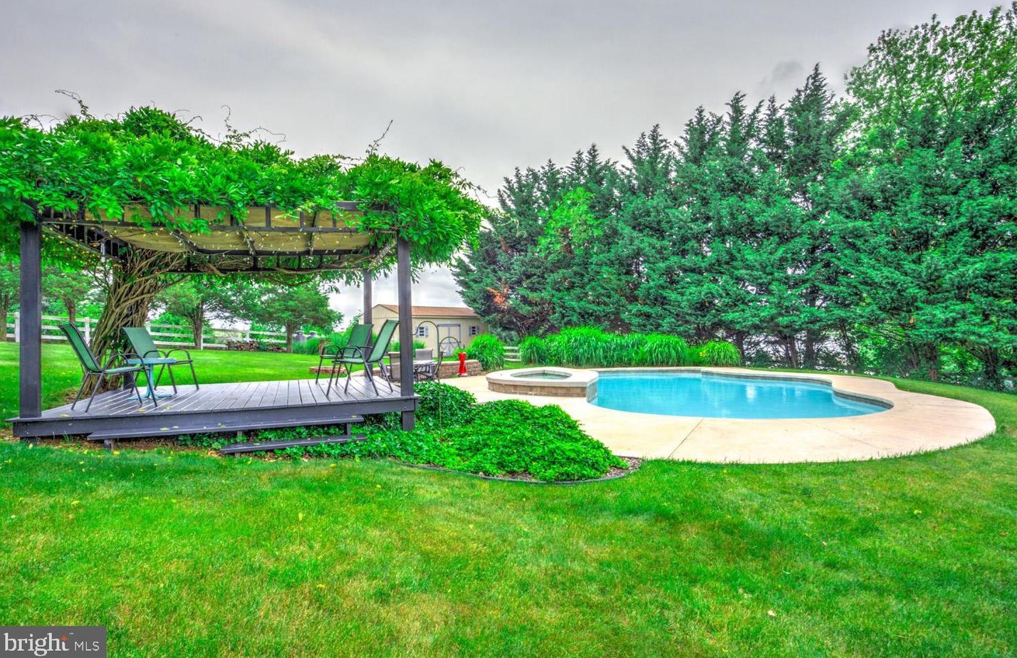 616 Martic Heights Dr, Holtwood PA  17532-9686 exterior