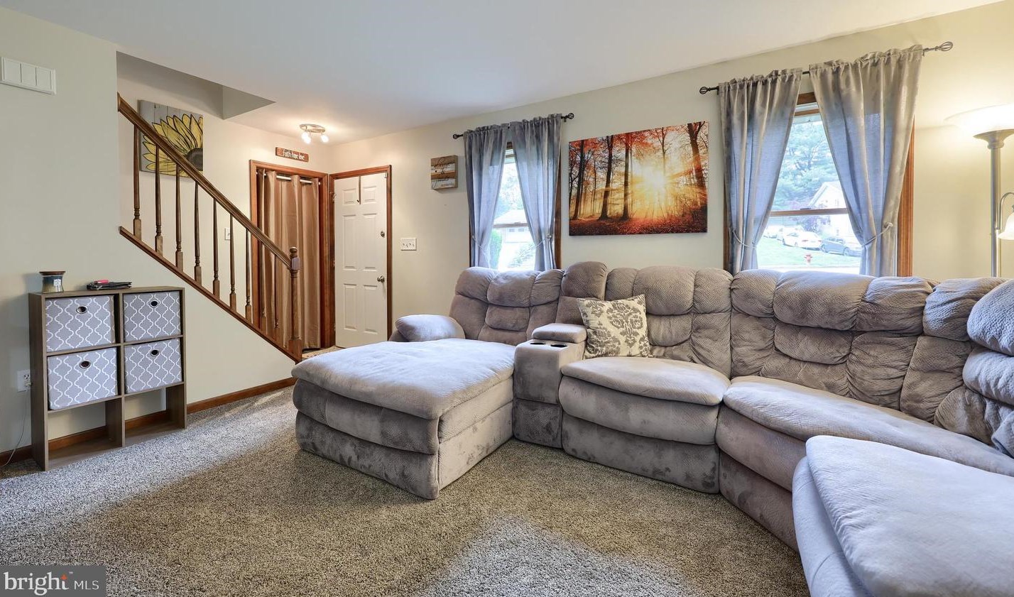 31 Riverside Ave, Lancaster PA  17602-3245 exterior